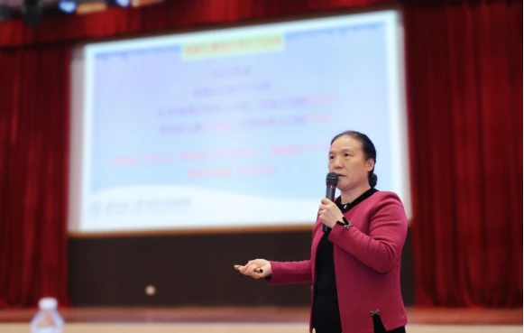 如何通过激励帮助篮球运动员突破瓶颈_2